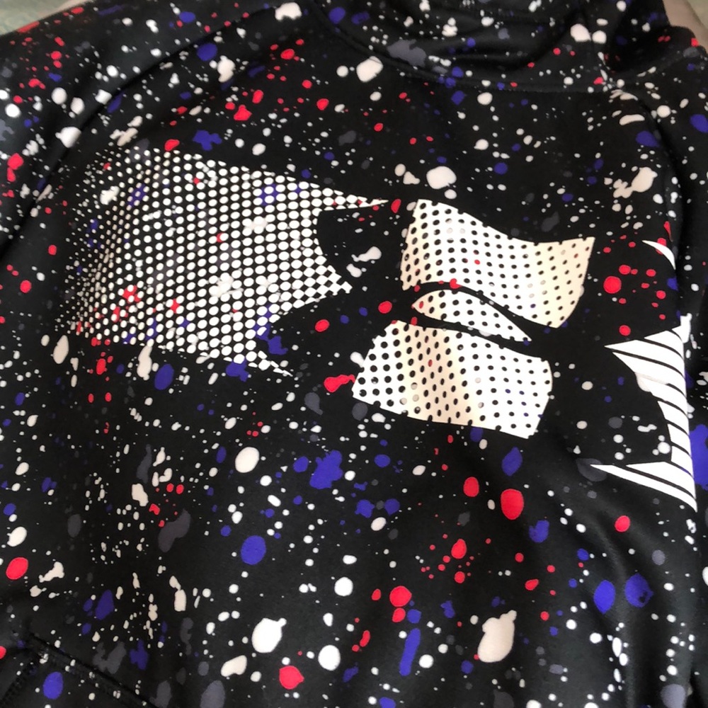 PERFECT CONDITION UNDER ARMOUR HOODIE